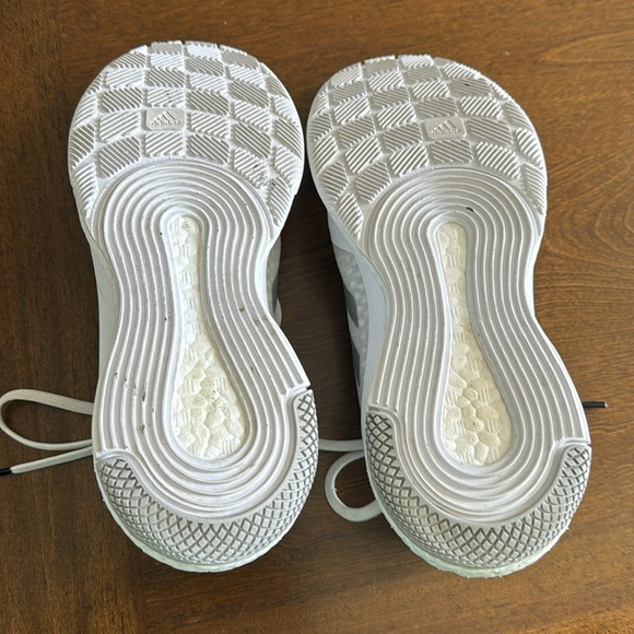 Adidas crazy flight women’s volleyball shoes! 7.5 - Picture 4 of 6